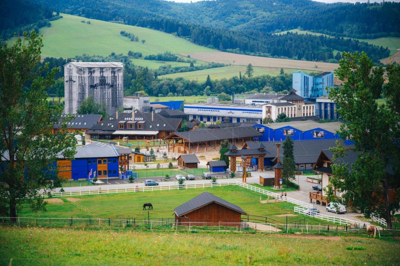 Nestville Apartments Hniezdne Bagian luar foto