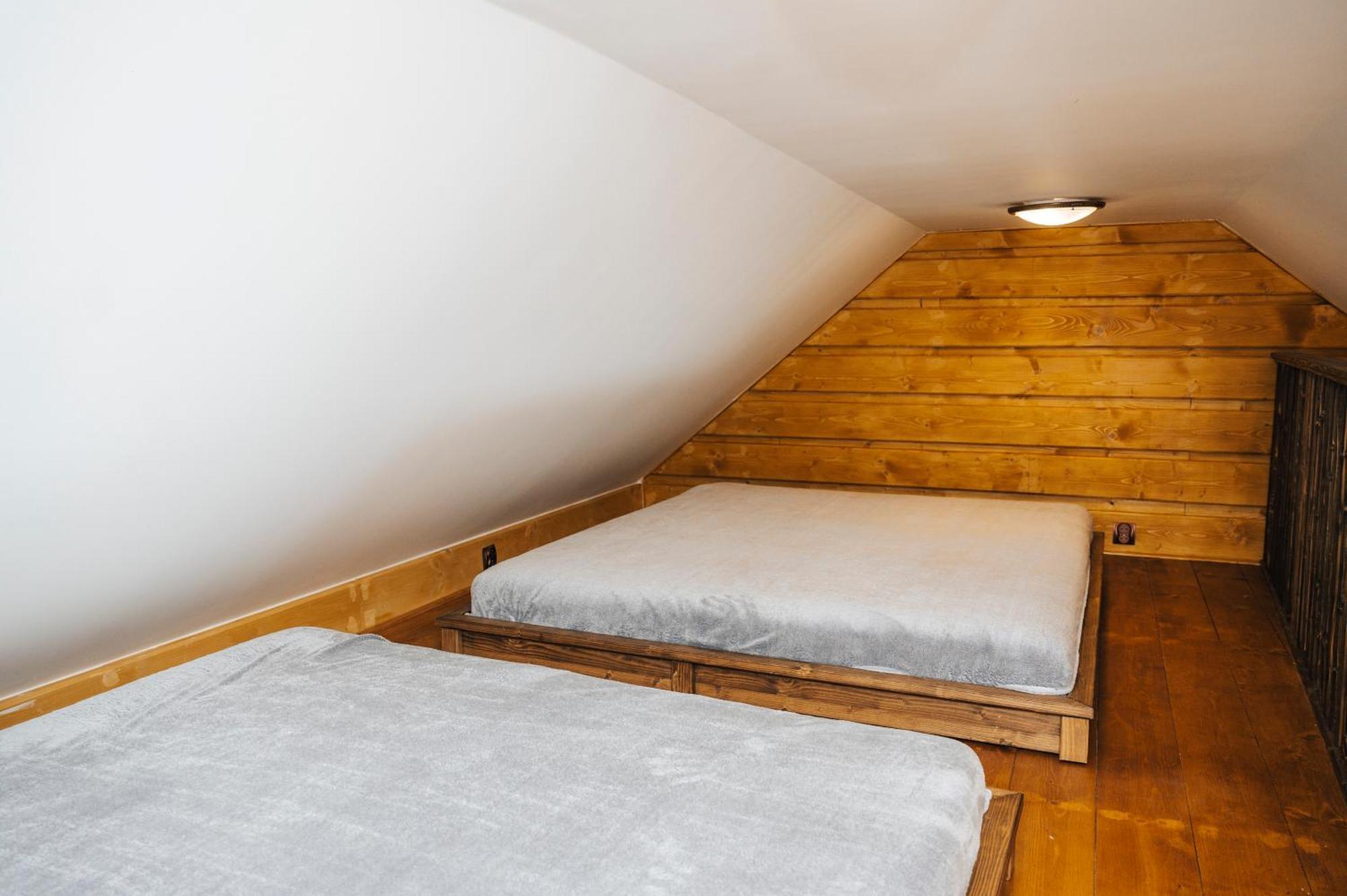 Nestville Apartments Hniezdne Bagian luar foto